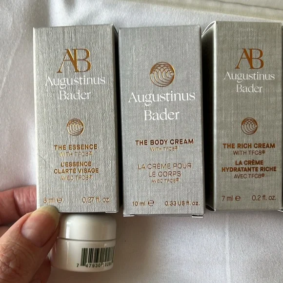 Luxury skincare 6-pc - Picture 2 of 5